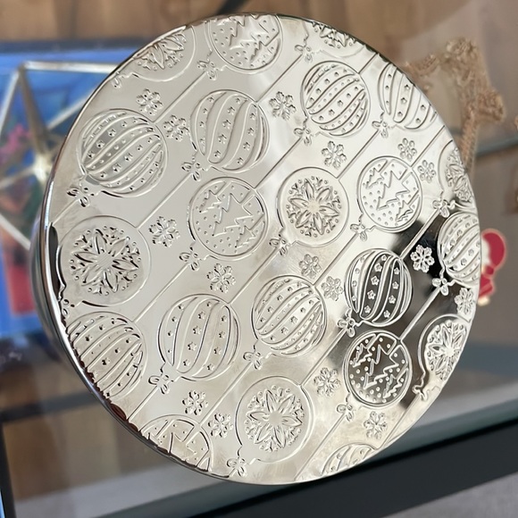 NWT Vanilla Bean Noel Bath & Body Works/White Barn Candle - Picture 4 of 4